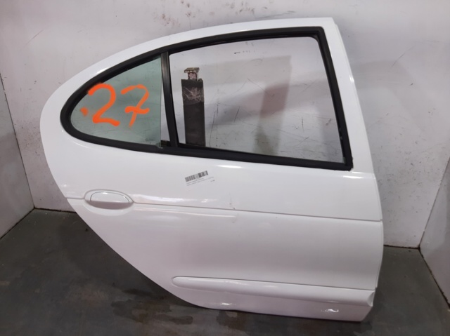 Porta traseira direita 7751471876 Renault (RVI)