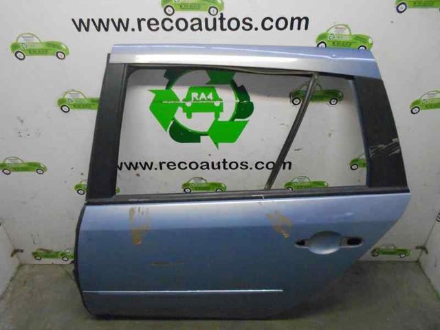 Porta traseira esquerda 7751472440 Renault (RVI)