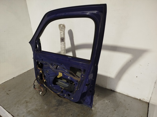 7751472476 RENAULT Дверь передняя правая купить в Одесса