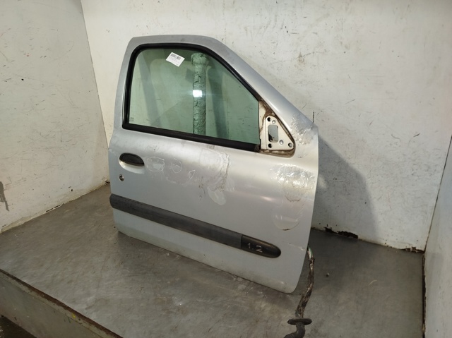 7751472476 RENAULT Дверь передняя правая купить в Украина