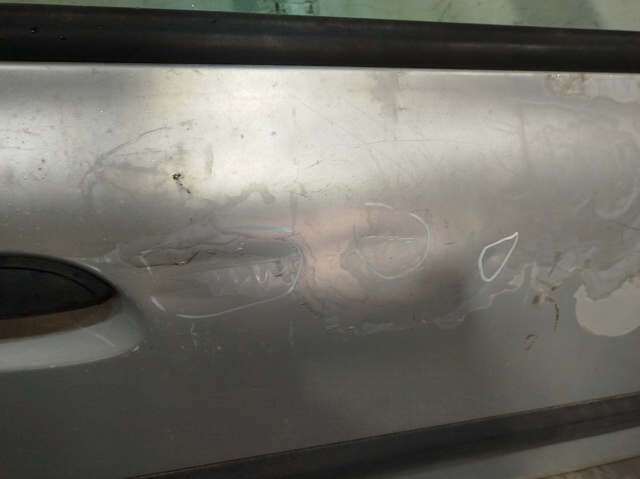 RENAULT 7751472476 Дверь передняя правая в наличии Николаев