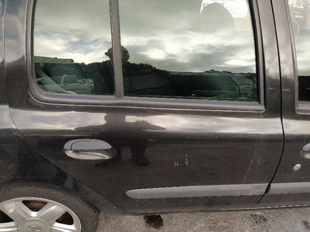 RENAULT 7751472477 Дверь задняя правая в наличии Ужгород