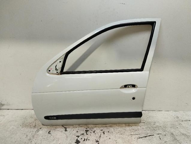 Porta dianteira esquerda 7751473046 RENAULT