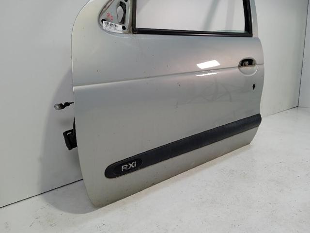 Porta dianteira esquerda Renault Megane 1 LA0, LA1