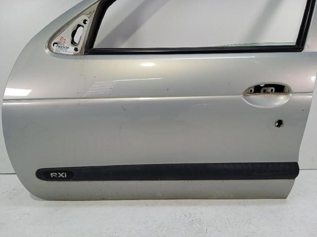 Porta dianteira esquerda Renault Megane 1 LA0, LA1