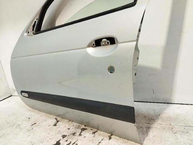 Porta dianteira esquerda Renault Megane 1 LA0, LA1