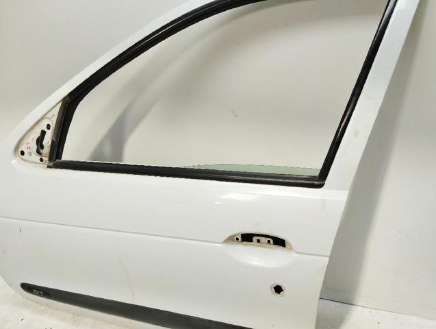 Porta dianteira esquerda Renault Megane 1 LA0, LA1
