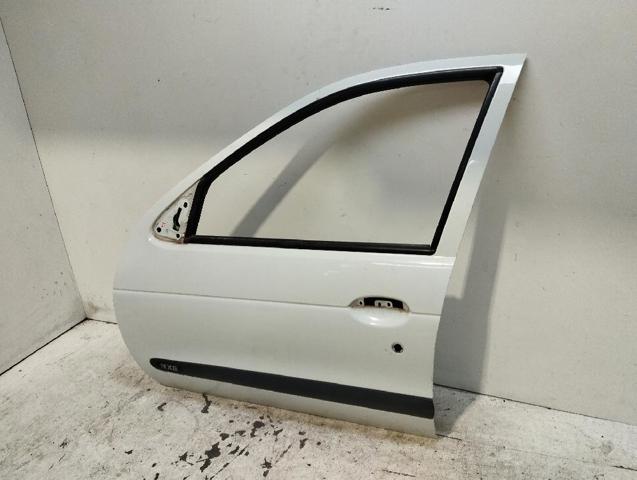 Porta dianteira esquerda 7751473046 RENAULT