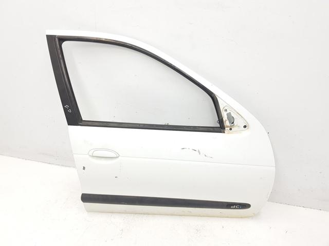 Porta dianteira direita 7751474586 Renault (RVI)