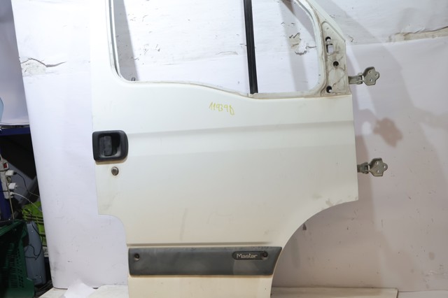 RENAULT 7751474637 Дверь передняя правая в наличии Ужгород