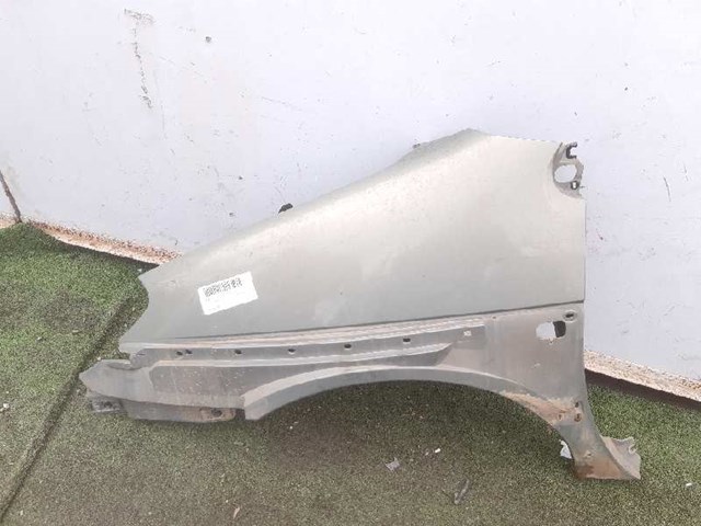 RENAULT 7751474881 Крыло переднее левое в наличии Чернигов