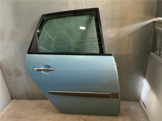 Porta traseira direita 7751475409 Renault (RVI)