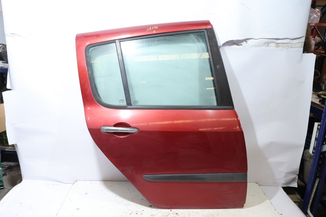RENAULT 7751475520 Дверь задняя правая в наличии Кривой Рог