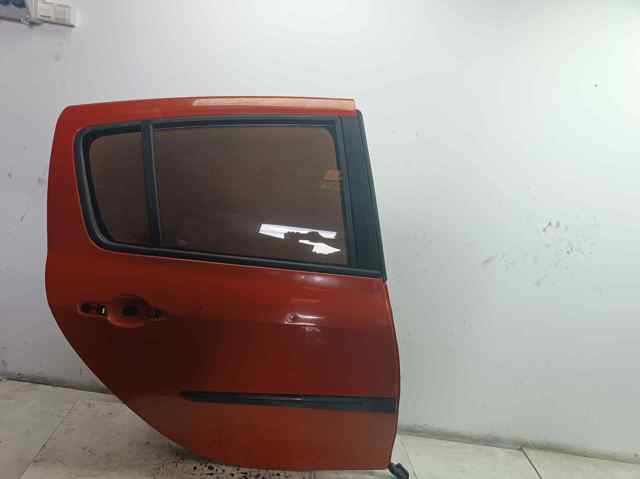 Porta traseira direita 7751476192 Renault (RVI)