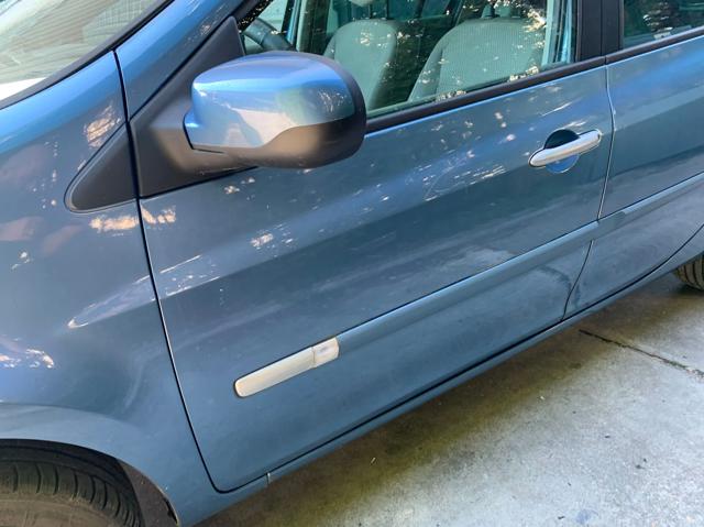 Porta dianteira esquerda 7751479112 RENAULT