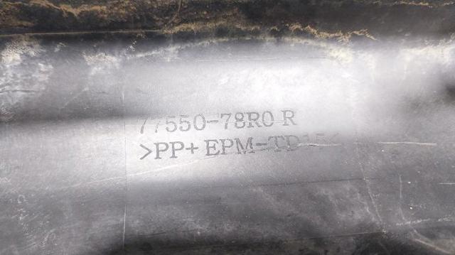 SUZUKI 7755078R005PK Молдинг двери передней правой нижний в наличии Кривой Рог