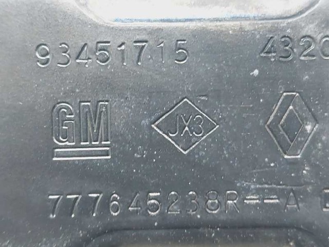 777645238R RENAULT Ролик двери боковой (сдвижной) правый центральный купить в Павлоград