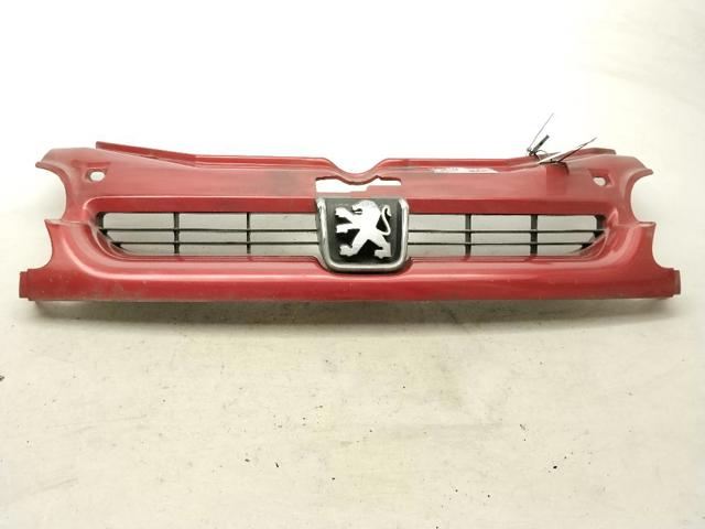 7804F9 PEUGEOT Решетка радиатора купить в Одесса