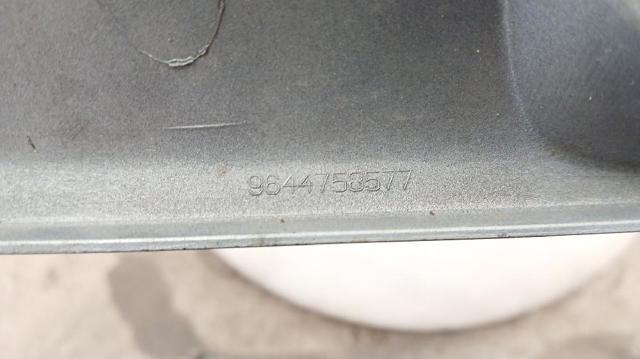 7804N1 PEUGEOT Решетка радиатора купить в Черновцы