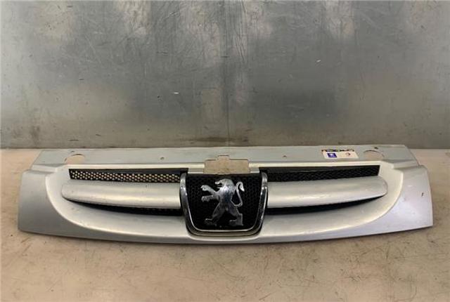 7804N1 PEUGEOT Решетка радиатора купить в Украина