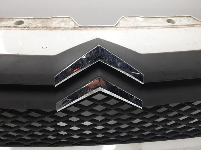 7804S8 PEUGEOT Решетка радиатора купить в Николаев