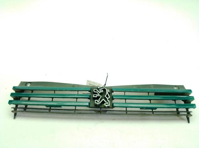 780941 PEUGEOT Решетка радиатора купить в Днепр