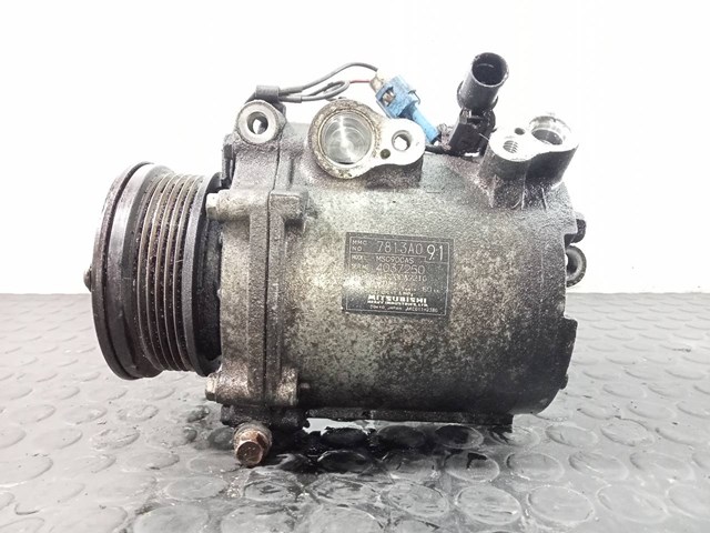 Compressor de ar condicionado para Mitsubishi ASX (GA0W) Motion 4WD / 06.14 - 12.15 4N13 7813A091