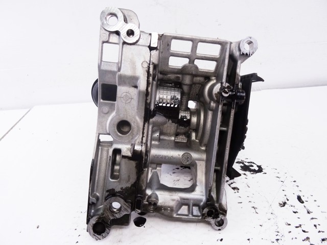 7823009 BMW Насос масляный купить в Хмельницкий