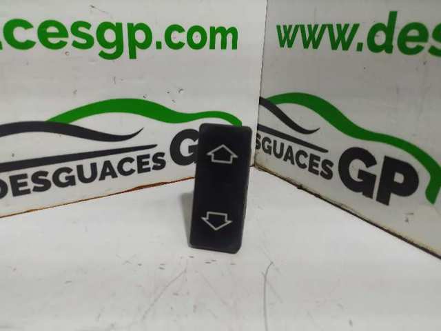 Pára-lama dianteiro esquerdo Peugeot 205 2 20A, C