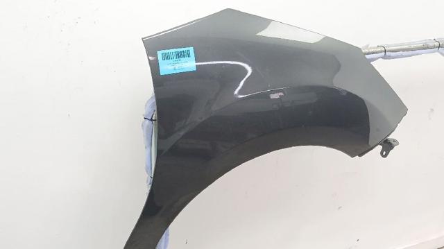 7841Z7 PEUGEOT Крыло переднее правое купить в Кривой Рог