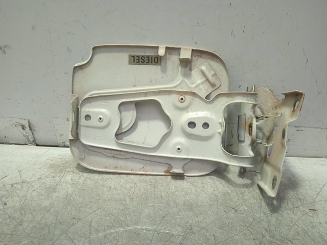 RENAULT 788304650R Лючок бензобака в наличии Житомир