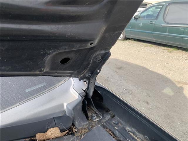 HYUNDAI 791102E000 Петля капота левая в наличии Запорожье