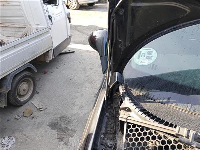 791298 PEUGEOT Петля капота правая купить в Черкассы