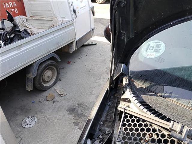 791298 PEUGEOT Петля капота правая купить в Ровно