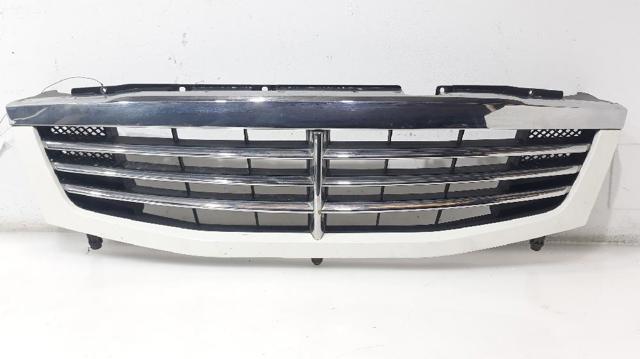 SSANG YONG 7943008001LAM Решетка радиатора в наличии Черновцы