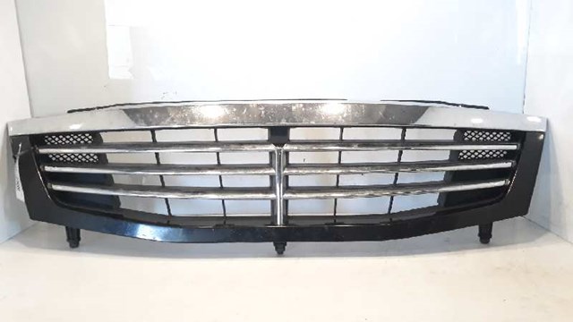 SSANG YONG 7946008B01 Решетка радиатора в наличии Киев