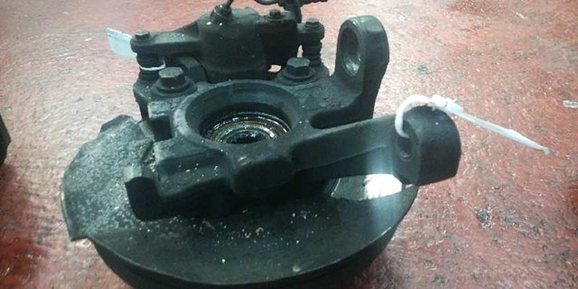 VAG 7D0407258A Цапфа задняя правая в наличии Сумы