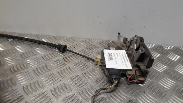 Fecho da porta dianteira esquerda 7E1837015A VAG