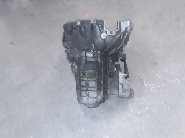 FORD 7G9R7002BC КПП в сборе (механическая коробка передач) в наличии Черновцы