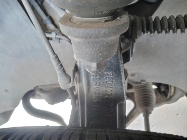 7L0407257A PORSCHE Цапфа передняя левая купить в Днепр