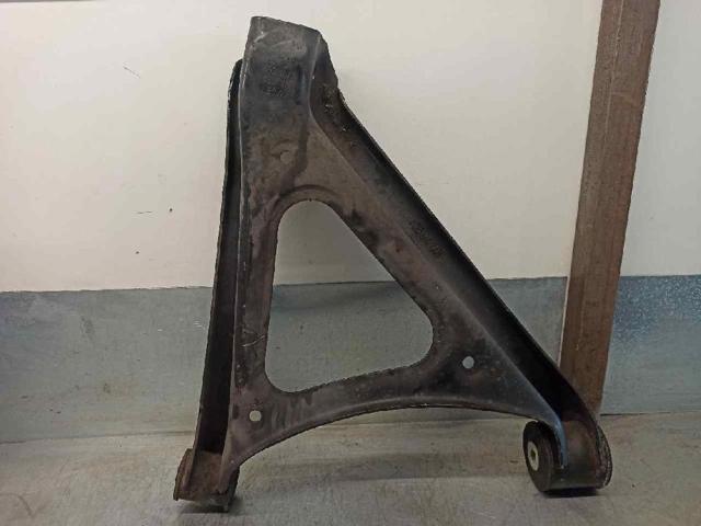 7L0505352AA VAG Рычаг задней подвески нижний правый купить в Чернигов