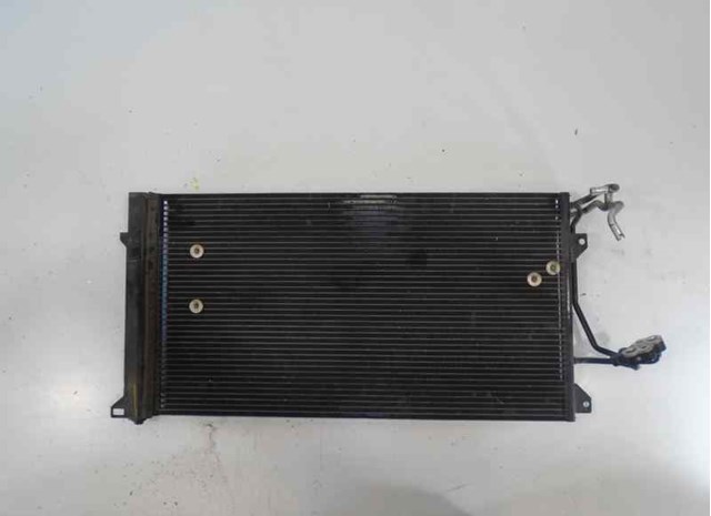Condensador / radiador de ar condicionado para volkswagen touareg 2.5 r5 tdi bac 7L0820411G