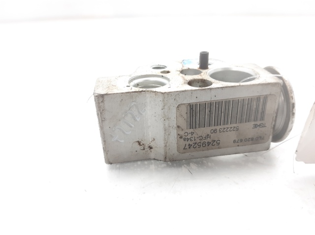 7L0820679 Клапан TRV кондиционера купить Тернополь