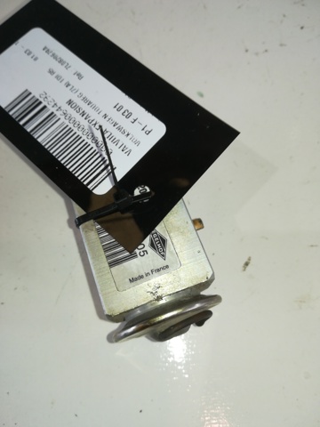 7L0820679A VAG Клапан TRV кондиционера купить в Ужгород