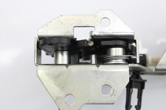 7L0827506E Замок крышки багажника (двери 3/5-й задней) купить Каменское