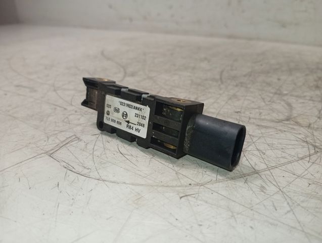 7L0909606 PORSCHE Датчик удара купить в Киев