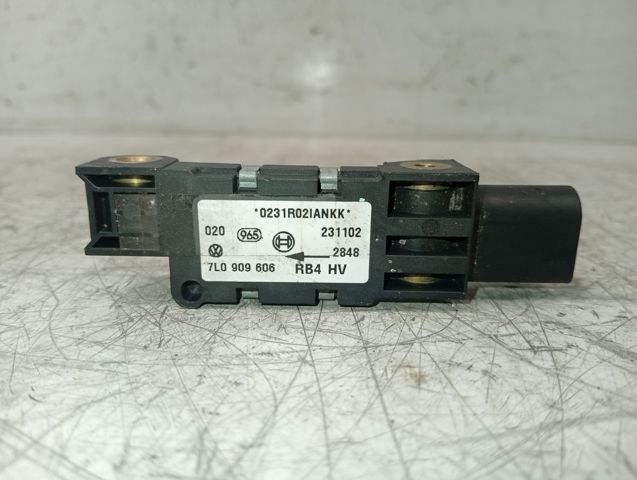 PORSCHE 7L0909606 Датчик удара в наличии Днепр