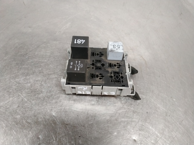 7L0937503A Блок реле купить Чернигов