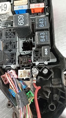 7L0937503D Блок предохранителей купить Одесса