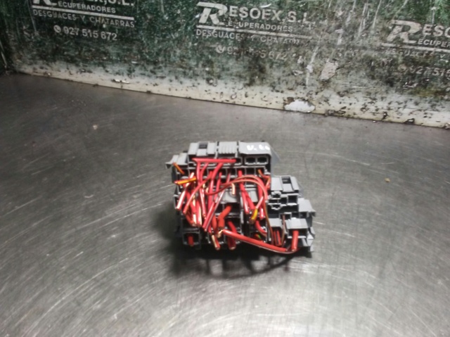 Unidade de dispositivos de segurança Volkswagen Touareg 2 7P5, 7P6